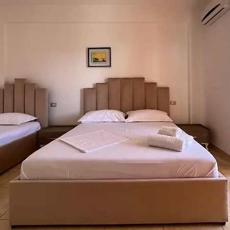 Hotel Nino Dhermi